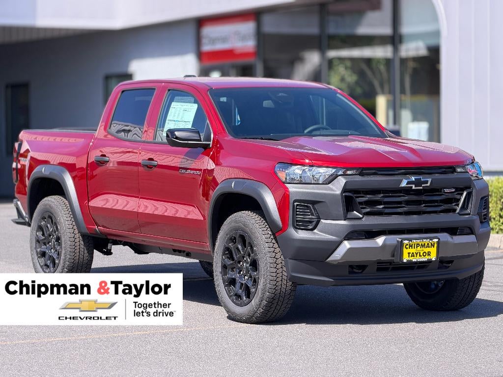 2026 Chevrolet Colorado Trail Boss in Radiant Red Tintcoat — front three-quarter view